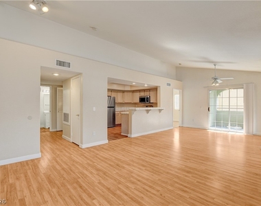 7950 W Flamingo Road - Photo Thumbnail 3