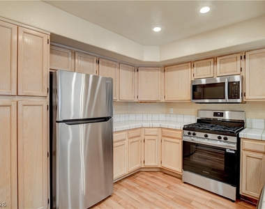 7950 W Flamingo Road - Photo Thumbnail 9