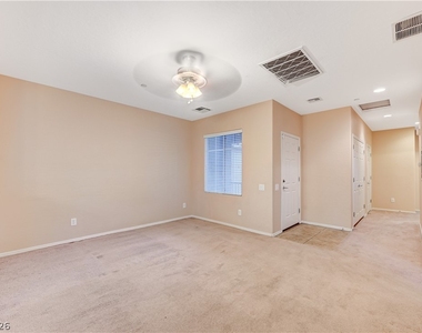 6868 Sky Pointe Drive - Photo Thumbnail 5