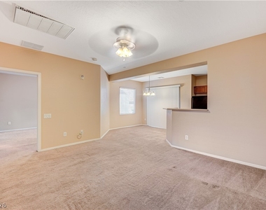 6868 Sky Pointe Drive - Photo Thumbnail 3