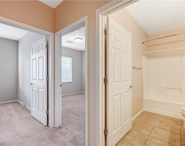 6868 Sky Pointe Drive - Photo Thumbnail 25