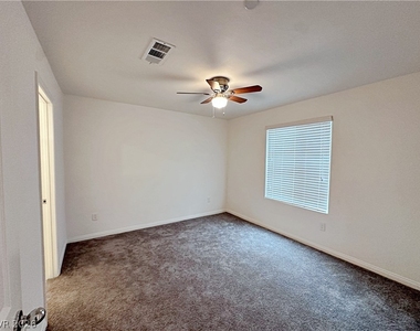 663 Foam Flower Lane - Photo Thumbnail 2
