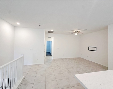 663 Foam Flower Lane - Photo Thumbnail 9