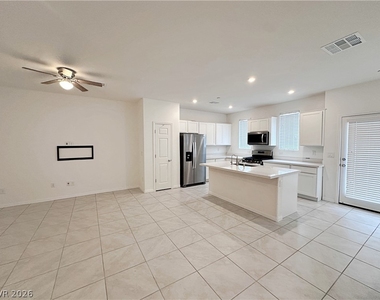 663 Foam Flower Lane - Photo Thumbnail 7