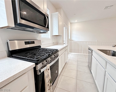 663 Foam Flower Lane - Photo Thumbnail 12