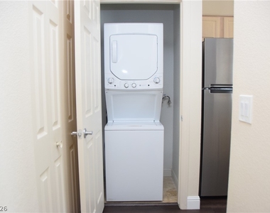 5250 S Rainbow Boulevard - Photo Thumbnail 15