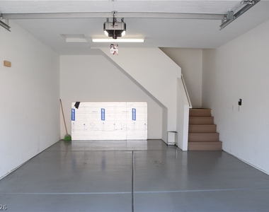5250 S Rainbow Boulevard - Photo Thumbnail 29