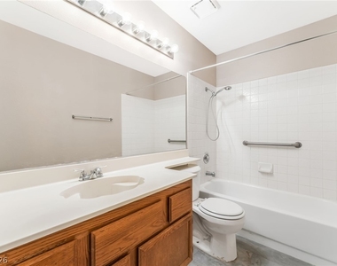 6536 Sterling Springs Parkway - Photo Thumbnail 23