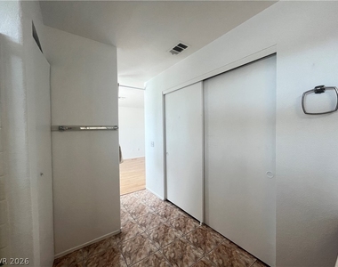 5574 Aleman Drive - Photo Thumbnail 11