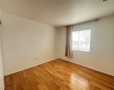 5574 Aleman Drive - Photo Thumbnail 7
