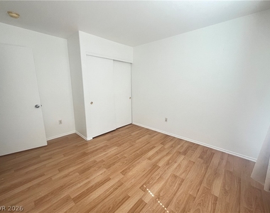 5574 Aleman Drive - Photo Thumbnail 16