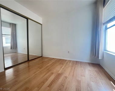 5574 Aleman Drive - Photo Thumbnail 13