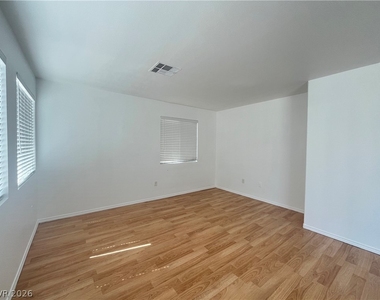 5574 Aleman Drive - Photo Thumbnail 15