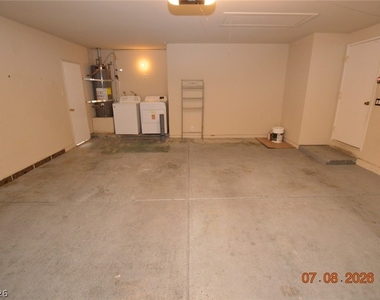 6845 Zamora Drive - Photo Thumbnail 10