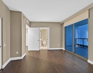 222 E Karen Avenue - Photo Thumbnail 23