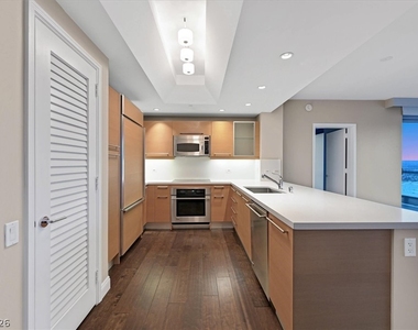 222 E Karen Avenue - Photo Thumbnail 8