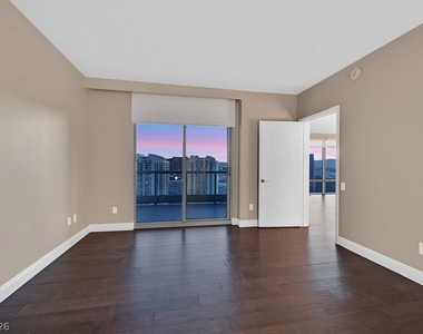 222 E Karen Avenue - Photo Thumbnail 15