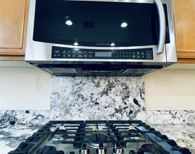 2722 La Porte Court - Photo Thumbnail 32