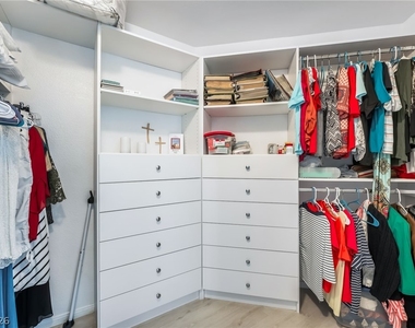 3404 Wexford Lane - Photo Thumbnail 14