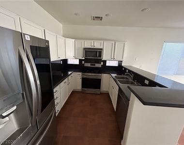 10646 Allegrini Drive - Photo Thumbnail 5