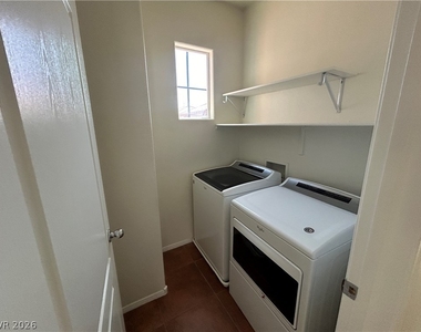 10646 Allegrini Drive - Photo Thumbnail 9