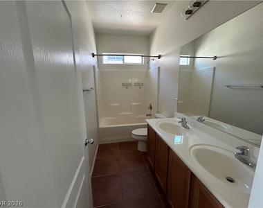 10646 Allegrini Drive - Photo Thumbnail 12