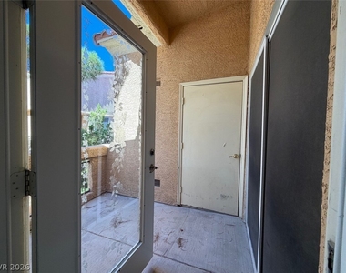 900 Heavenly Hills Court - Photo Thumbnail 40