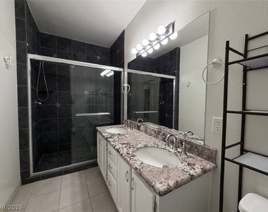 900 Heavenly Hills Court - Photo Thumbnail 27