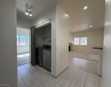 900 Heavenly Hills Court - Photo Thumbnail 29