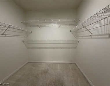 900 Heavenly Hills Court - Photo Thumbnail 25