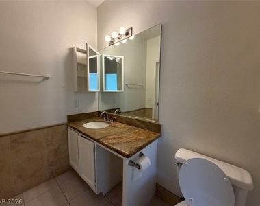 900 Heavenly Hills Court - Photo Thumbnail 36