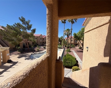 900 Heavenly Hills Court - Photo Thumbnail 52
