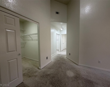 900 Heavenly Hills Court - Photo Thumbnail 24
