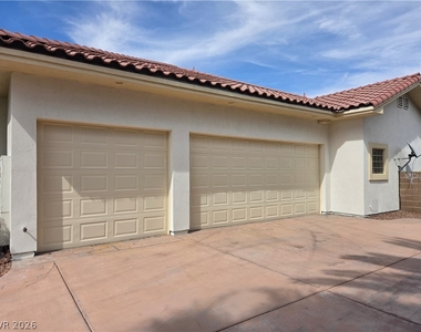 2100 Bogart Court - Photo Thumbnail 5
