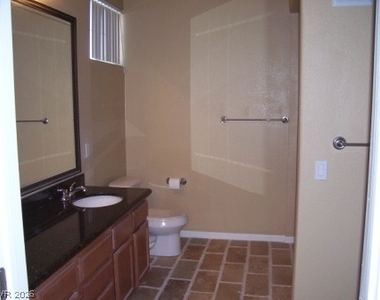 10237 King Henry - Photo Thumbnail 6