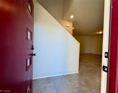 7473 Garnet Moon Street - Photo Thumbnail 6