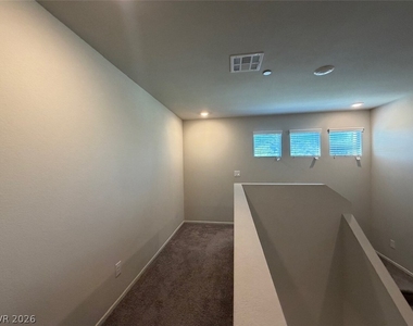 7473 Garnet Moon Street - Photo Thumbnail 38