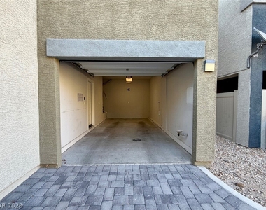 7473 Garnet Moon Street - Photo Thumbnail 80