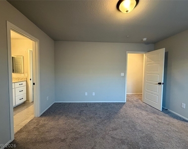 7473 Garnet Moon Street - Photo Thumbnail 57