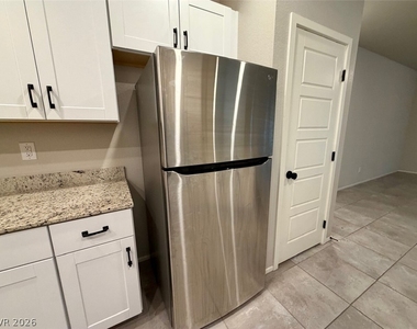 7473 Garnet Moon Street - Photo Thumbnail 19