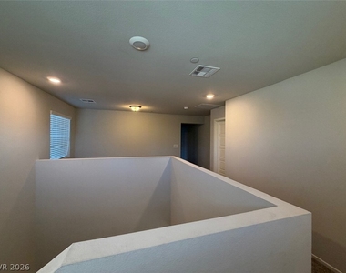 7473 Garnet Moon Street - Photo Thumbnail 34