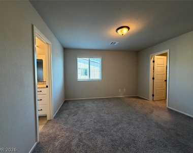 7473 Garnet Moon Street - Photo Thumbnail 47