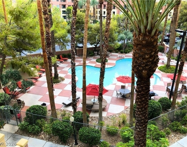 210 Flamingo Road - Photo Thumbnail 6