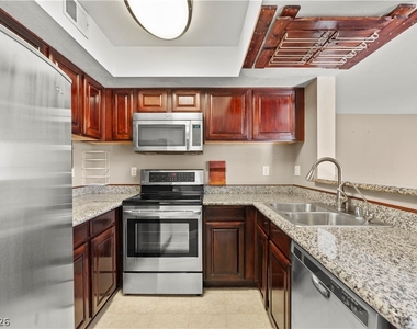 6800 E Lake Mead Boulevard - Photo Thumbnail 10
