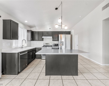 4353 Scarlet Sea Avenue - Photo Thumbnail 6