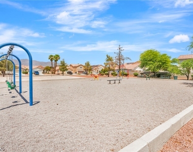 4353 Scarlet Sea Avenue - Photo Thumbnail 21