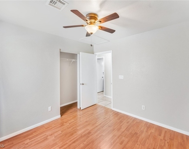 4353 Scarlet Sea Avenue - Photo Thumbnail 16