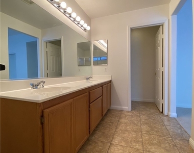 10321 Pompei Place - Photo Thumbnail 24