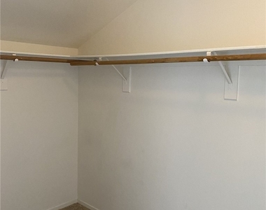 10321 Pompei Place - Photo Thumbnail 14