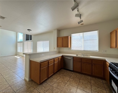 10321 Pompei Place - Photo Thumbnail 9
